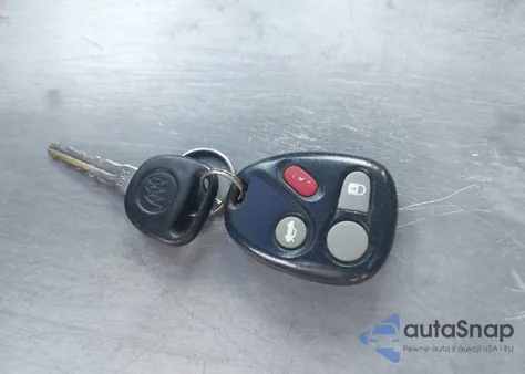 2002 Buick Lesabre Custom from USA, damaged, VIN 1G4HP54K62U284555